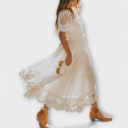 Vestido Lacey Midi con Escote en V y Mangas Cortas