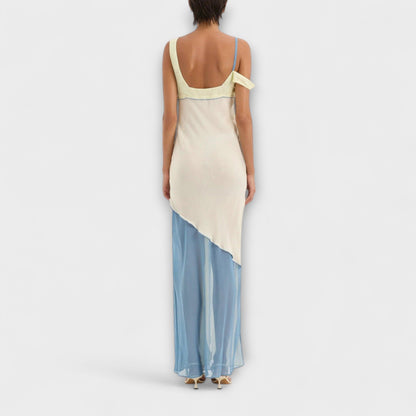 Alora - Vestido midi Thames con detalles de inserción