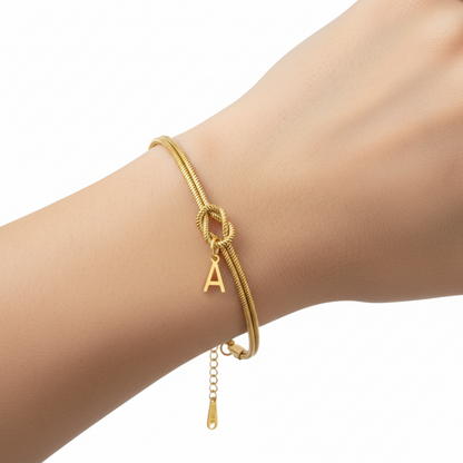 PULSERA NUDO CON INICIAL