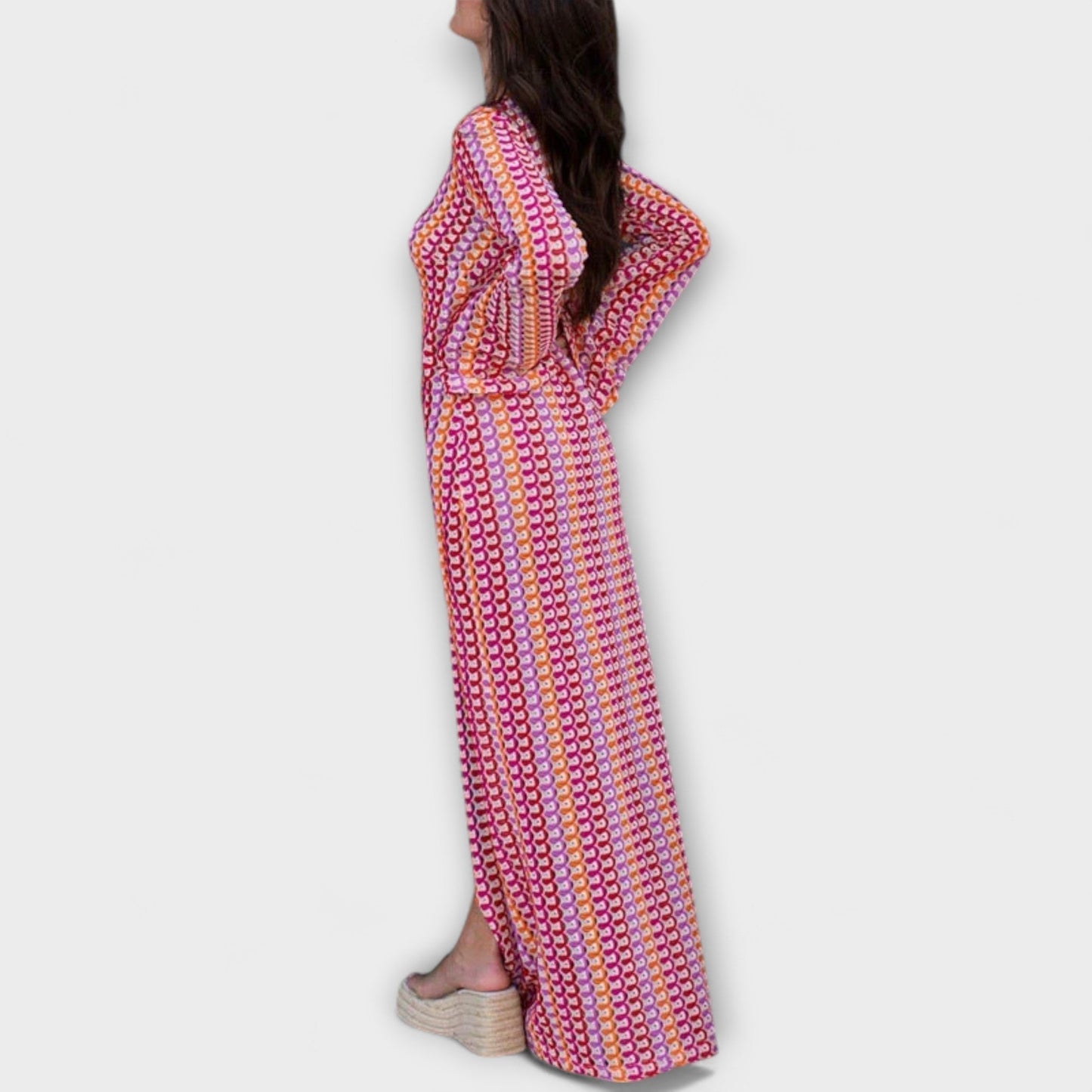 Elina – Vestido maxi con escote en V y un toque vacacional