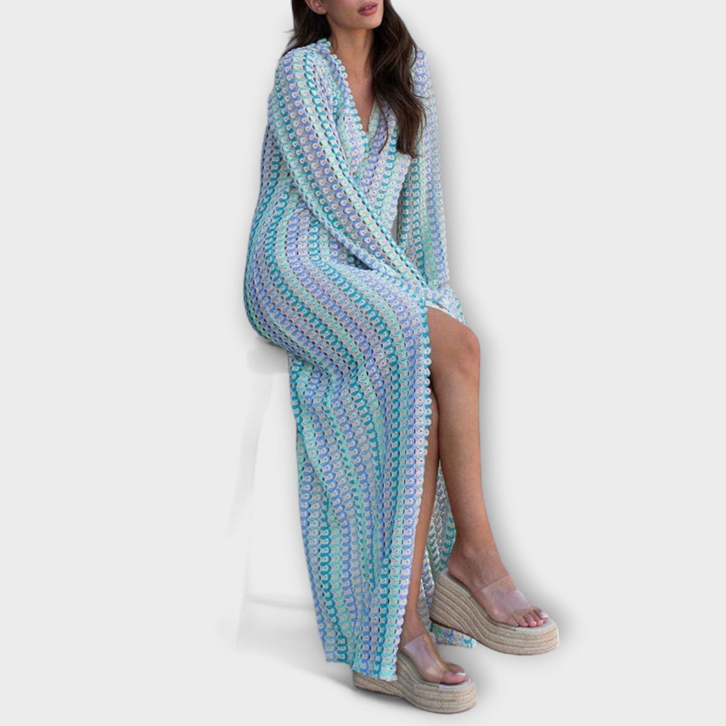 Elina – Vestido maxi con escote en V y un toque vacacional