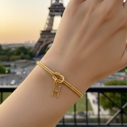 PULSERA NUDO CON INICIAL