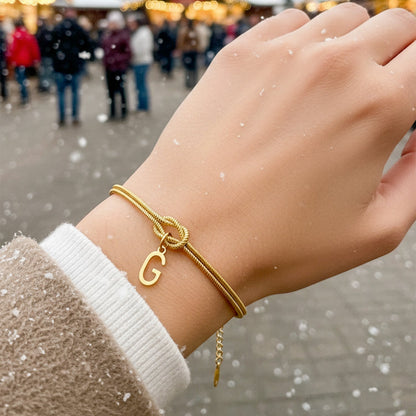 PULSERA NUDO CON INICIAL