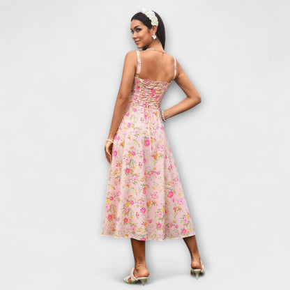 Nádež - Falda corta rosa con detalle de abertura