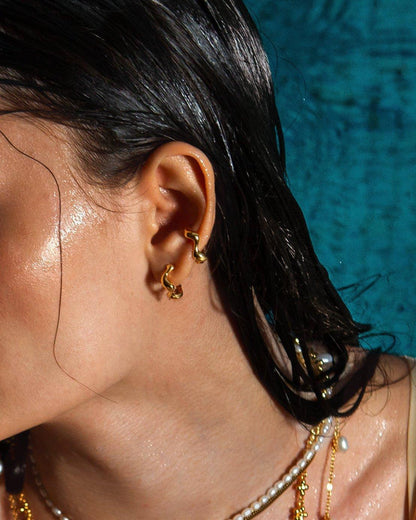 Pendientes Aro Ola en Dorado
