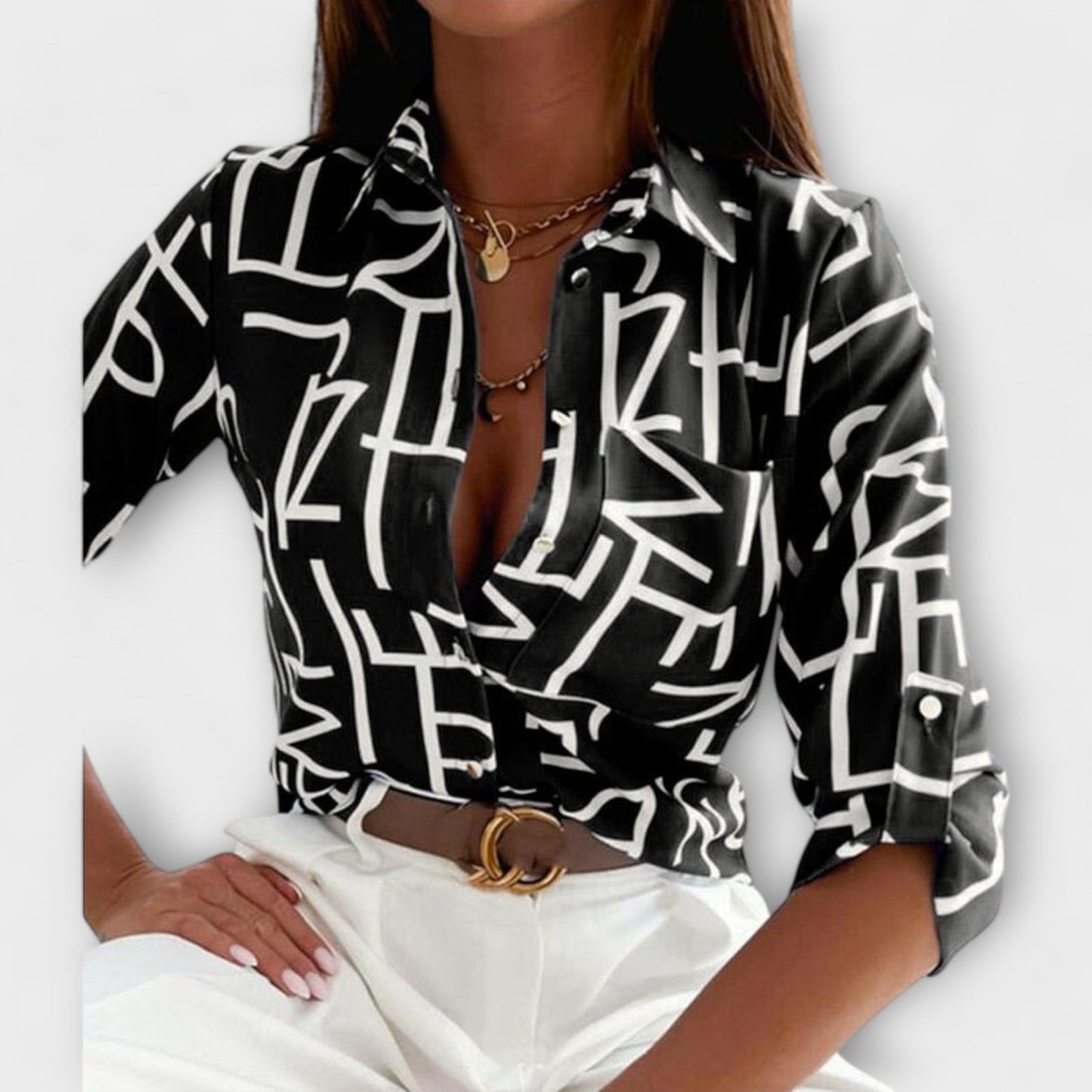 Blusa con cuello clásico